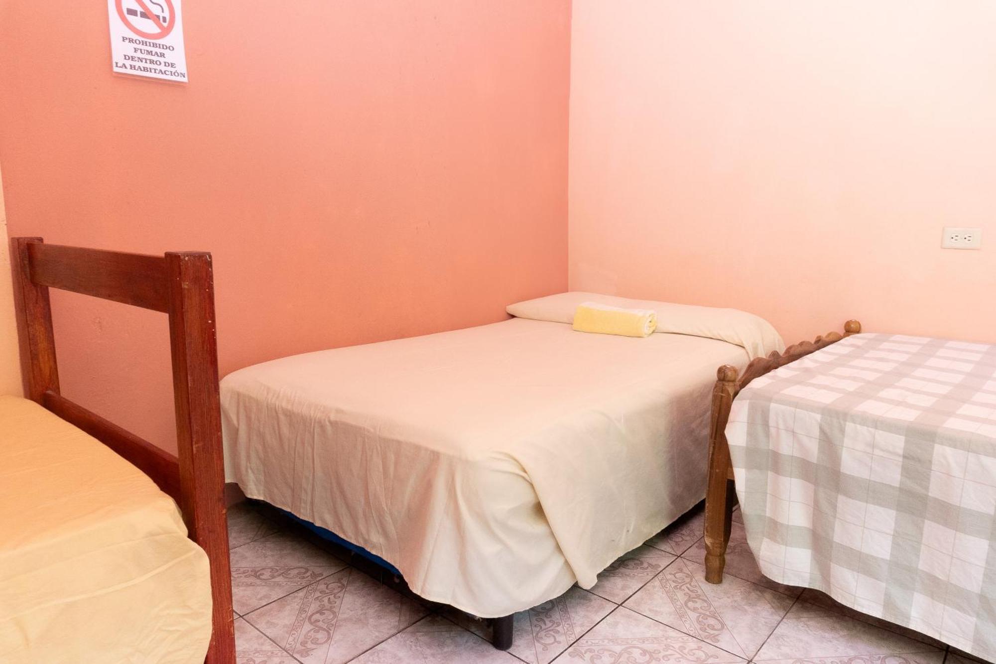 Hostal Delmy Сучитото Экстерьер фото